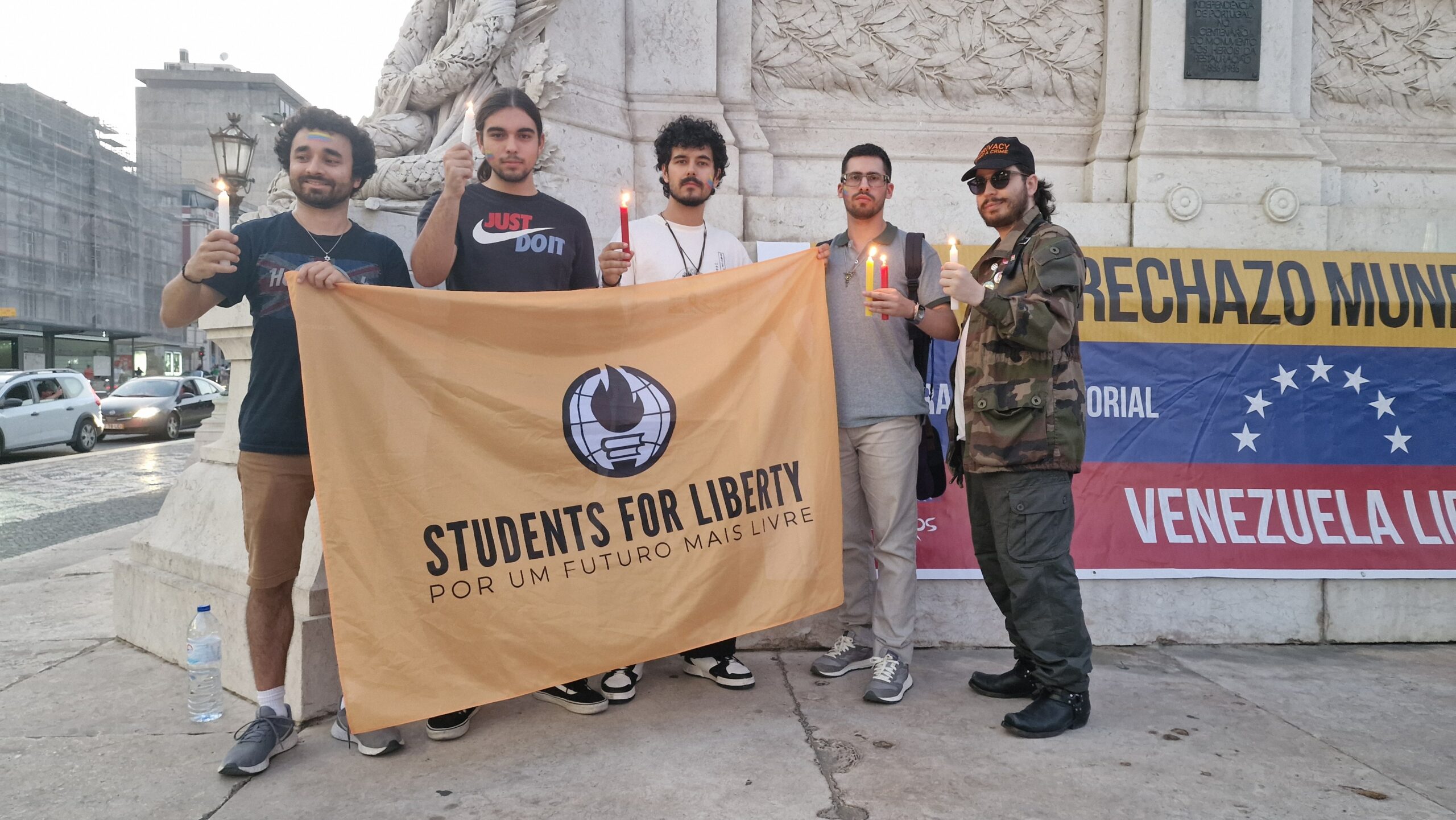 Image gallery marquee