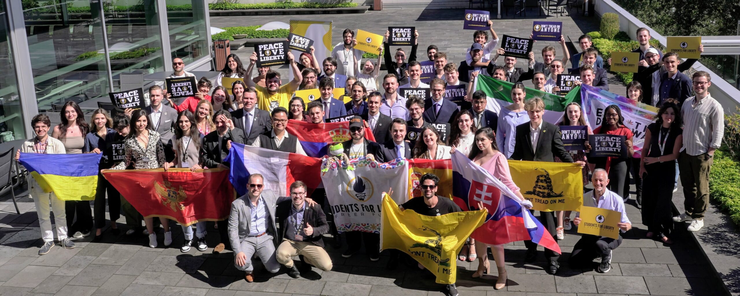 Image gallery marquee