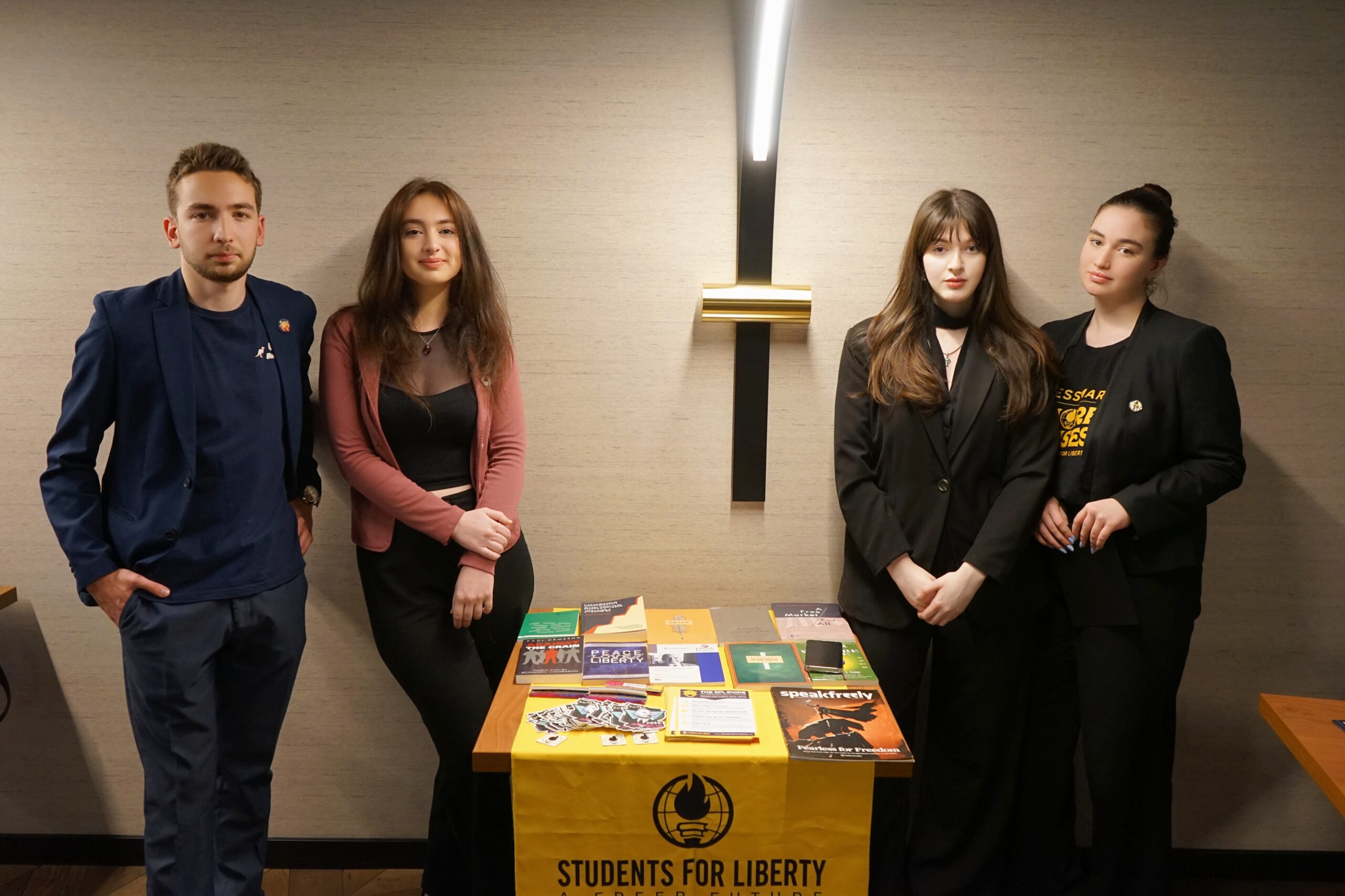 Image gallery marquee