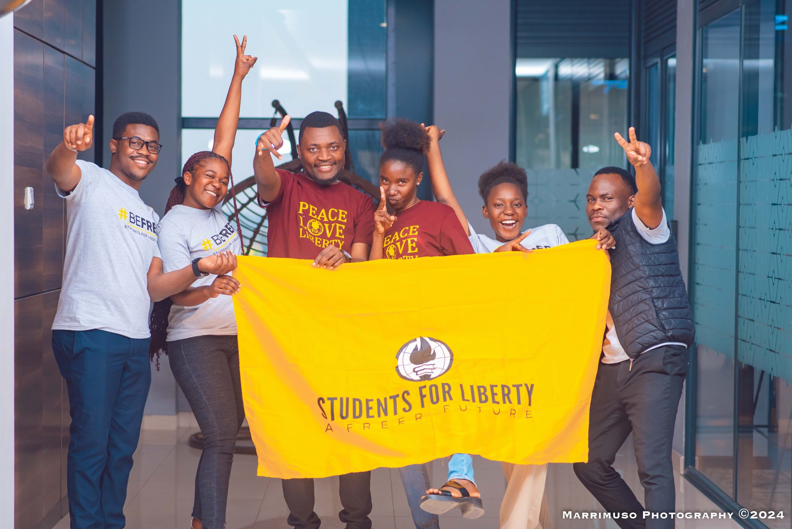 Image gallery marquee